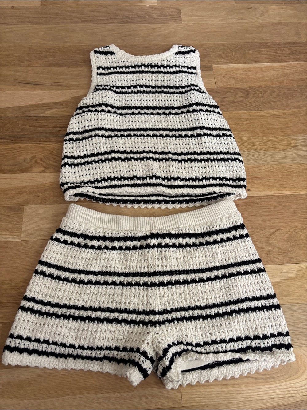 GAP Black & White Striped Knit High-Waist Shorts Set